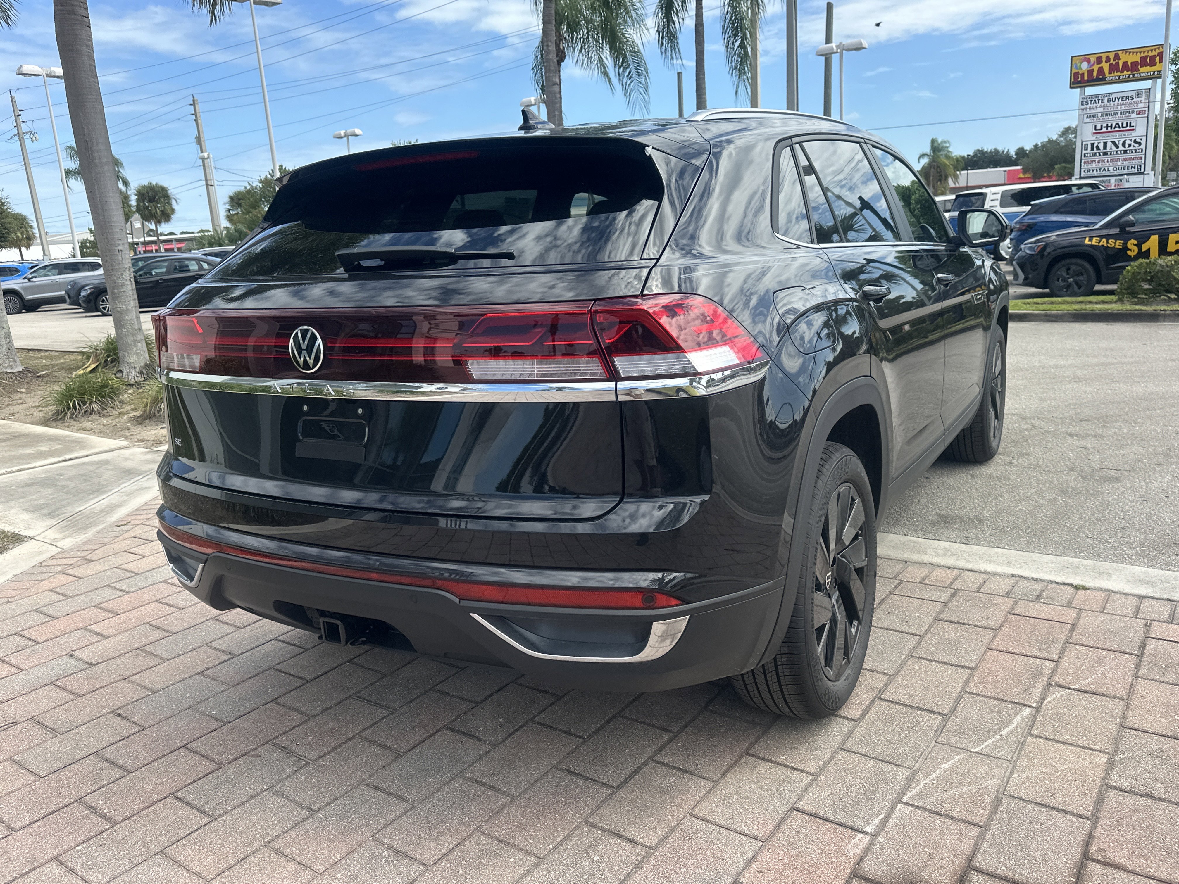 New 2026 Volkswagen Atlas Cross Sport SE image 6