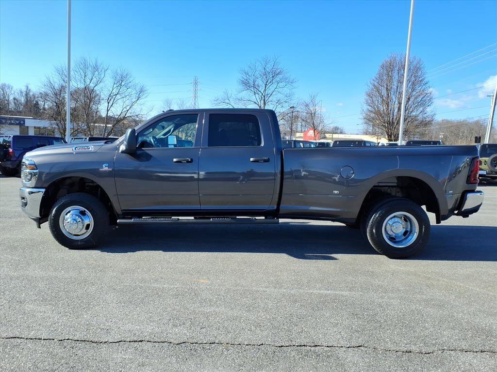 New 2026 RAM 3500 Tradesman image 6