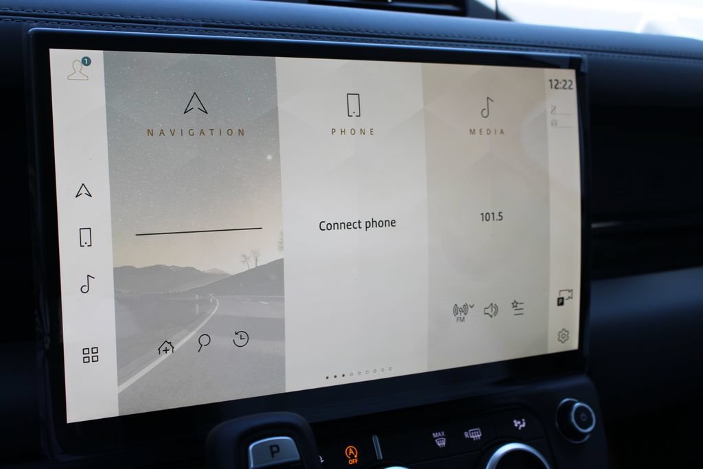New 2026 Land Rover Defender 110 X-Dynamic SE AWD/4WD image 13