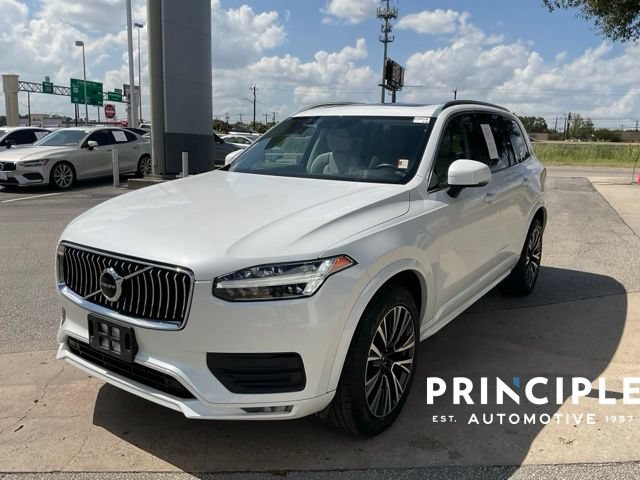 Certified 2022 Volvo XC90 T5 Momentum FWD image 4