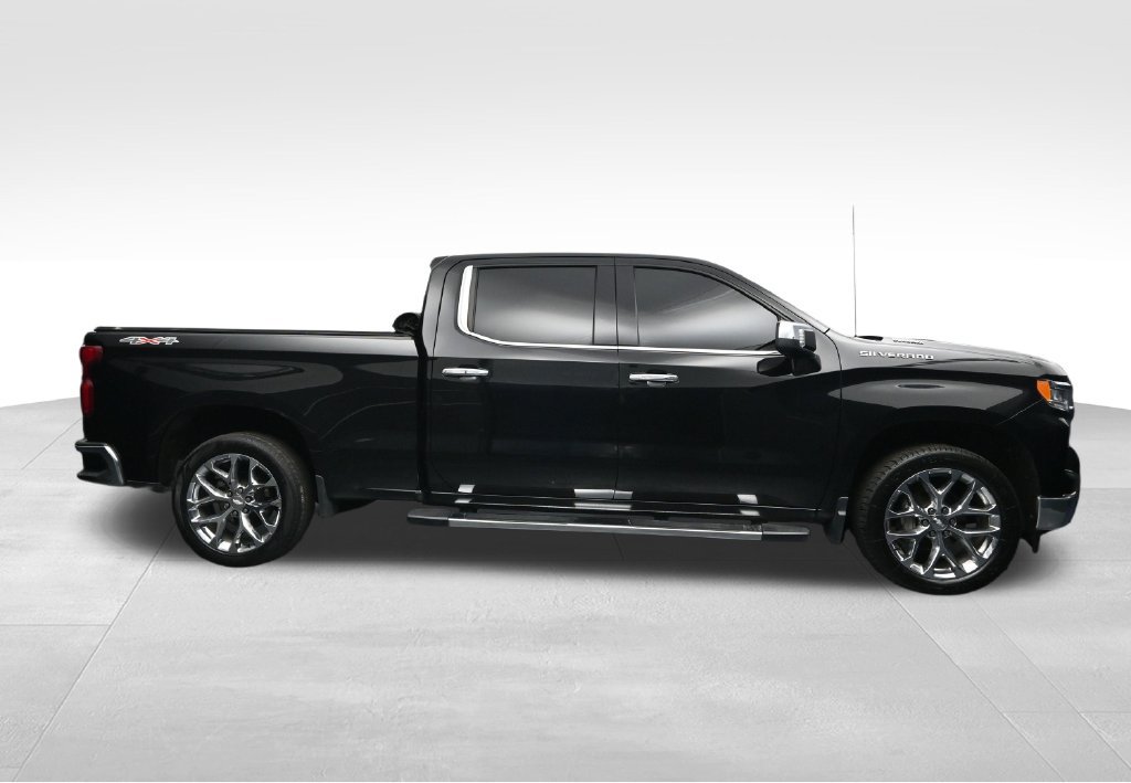 Used 2023 Chevrolet Silverado 1500 LTZ AWD/4WD image 6