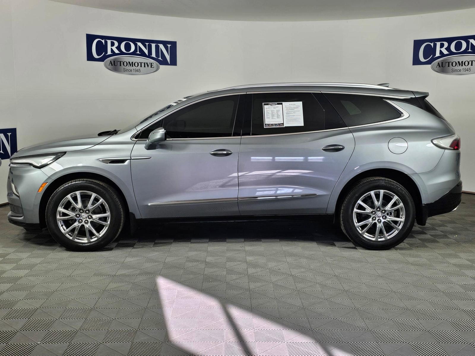 Used 2024 Buick Enclave Essence w/ Experience Buick Package image 2