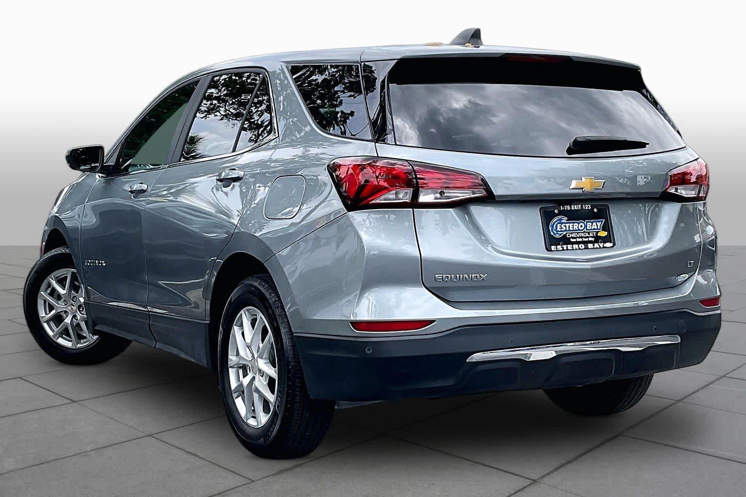 Used 2024 Chevrolet Equinox LT FWD image 12