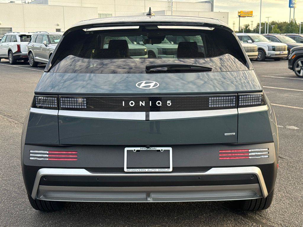 New 2027 Hyundai Ioniq 5 SE AWD/4WD image 7