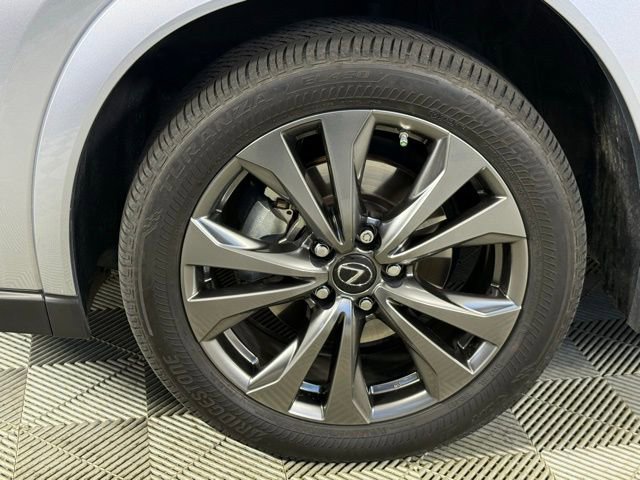 Used 2024 Lexus UX 250h F Sport image 15