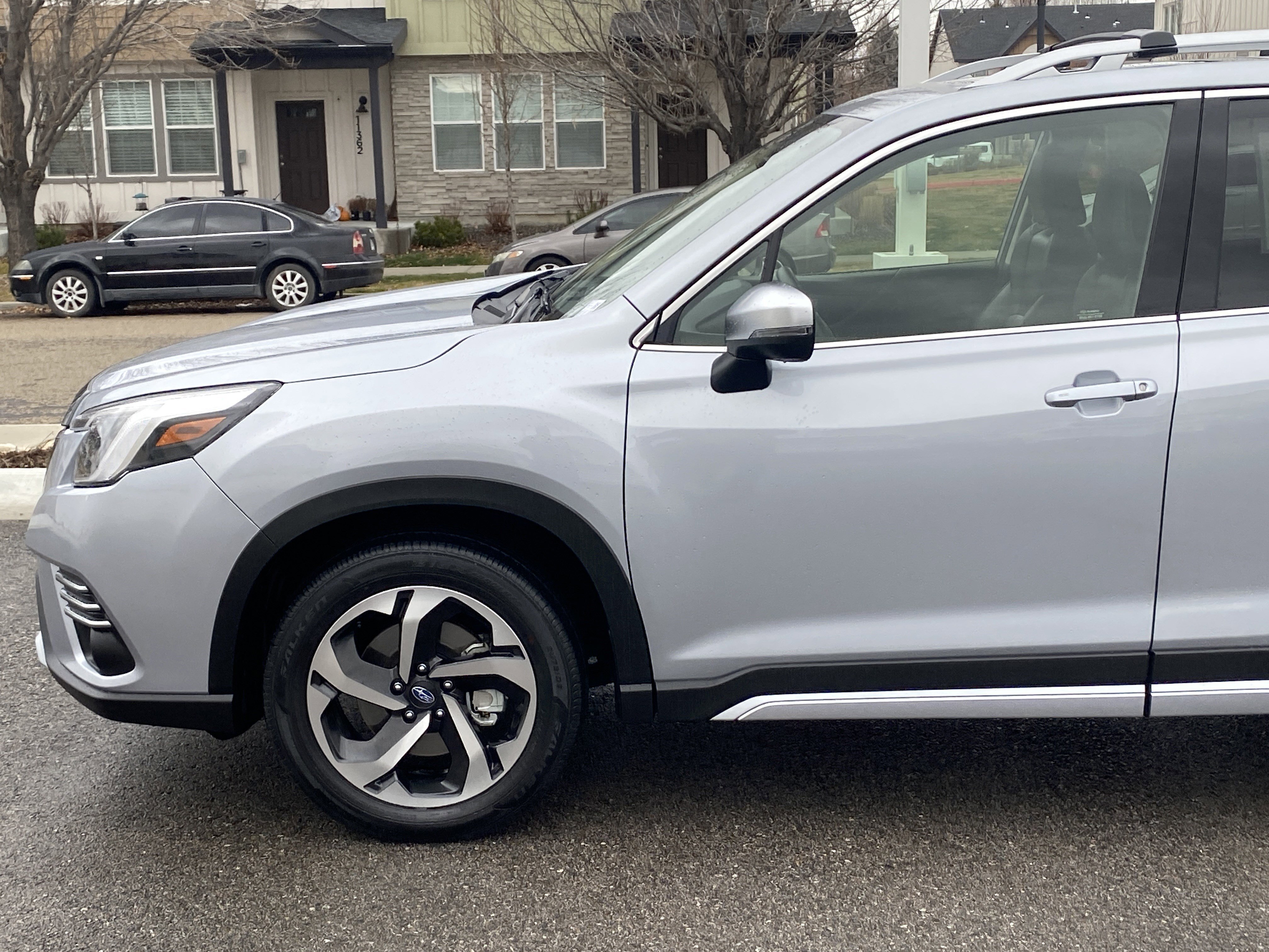 Used 2024 Subaru Forester Touring image 2