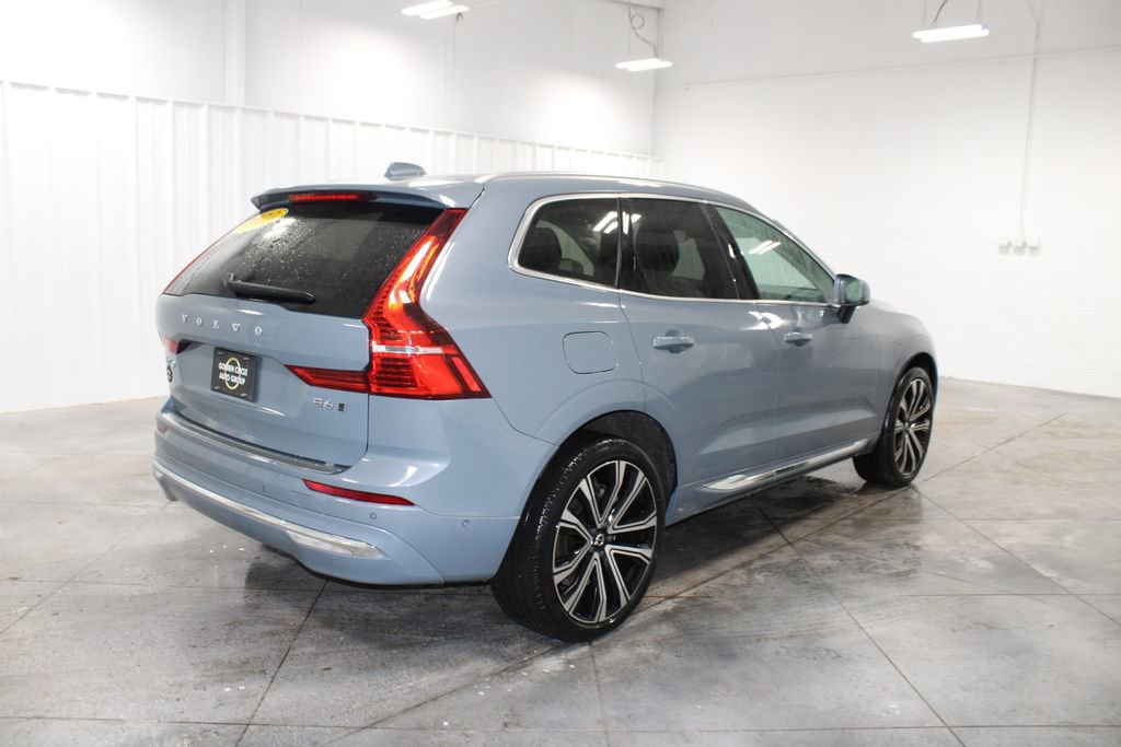 Used 2023 Volvo XC60 B6 Ultimate image 9