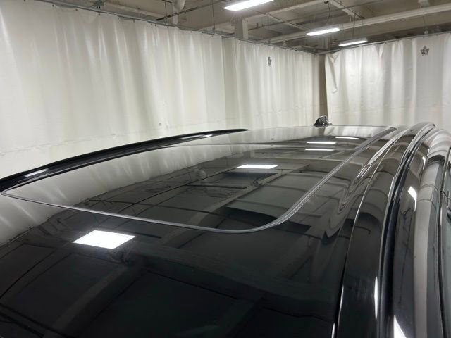 Certified 2025 Volvo XC60 T8 Ultra image 5