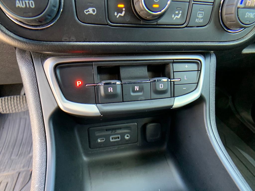 Used 2022 GMC Terrain SLT w/ Infotainment Package II image 26