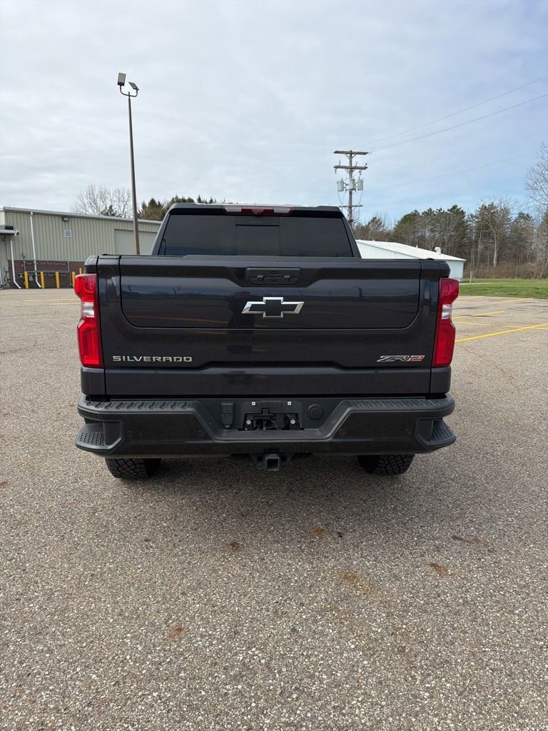 Used 2024 Chevrolet Silverado 1500 ZR2 w/ Technology Package image 6