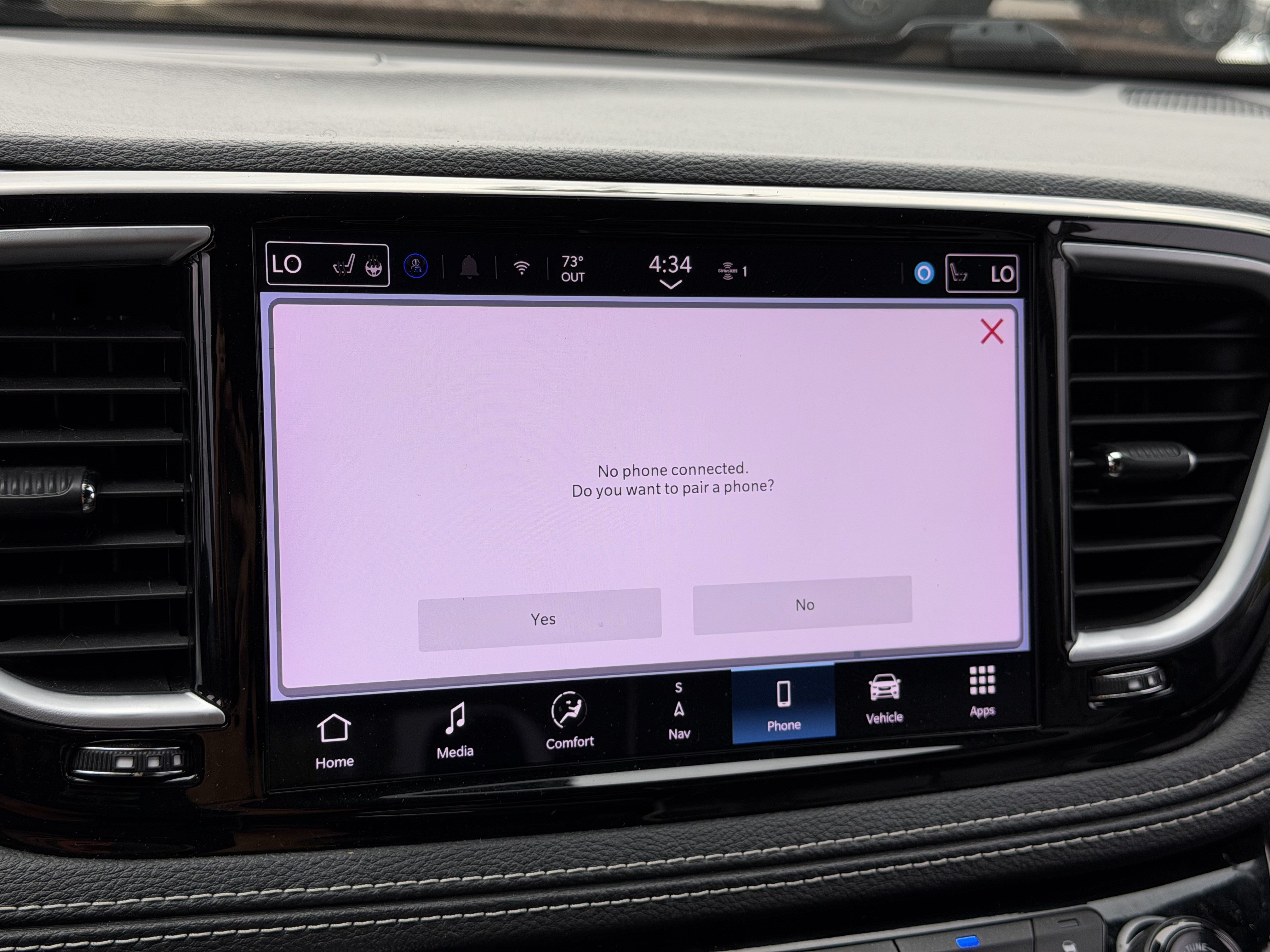 Used 2025 Chrysler Pacifica Limited FWD image 24