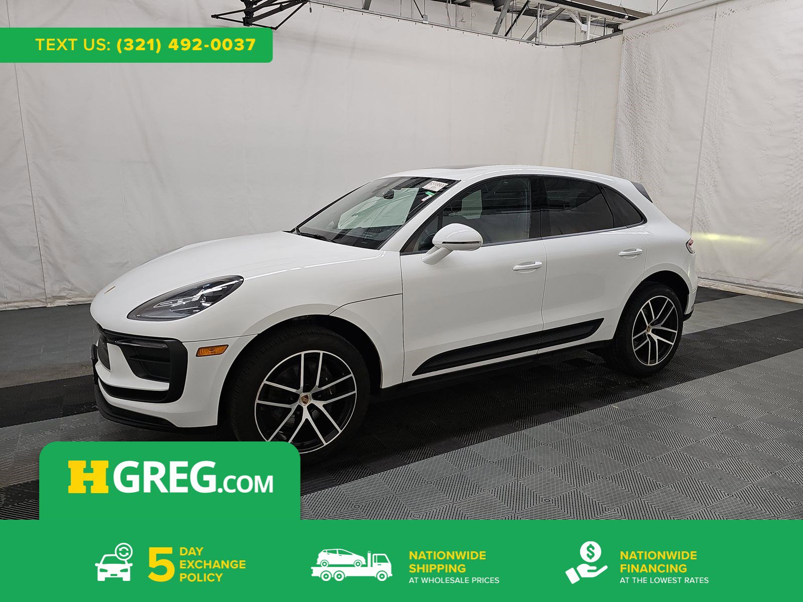 Used 2023 Porsche Macan AWD/4WD image 1