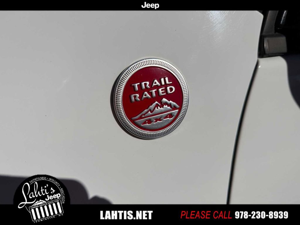 Certified 2022 Jeep Cherokee Trailhawk w/ Sun, Sound & Nav Group image 25