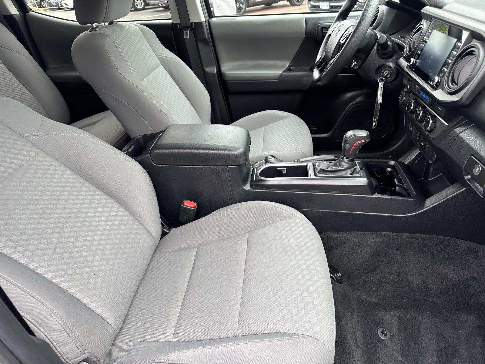 Used 2022 Toyota Tacoma SR AWD/4WD image 35