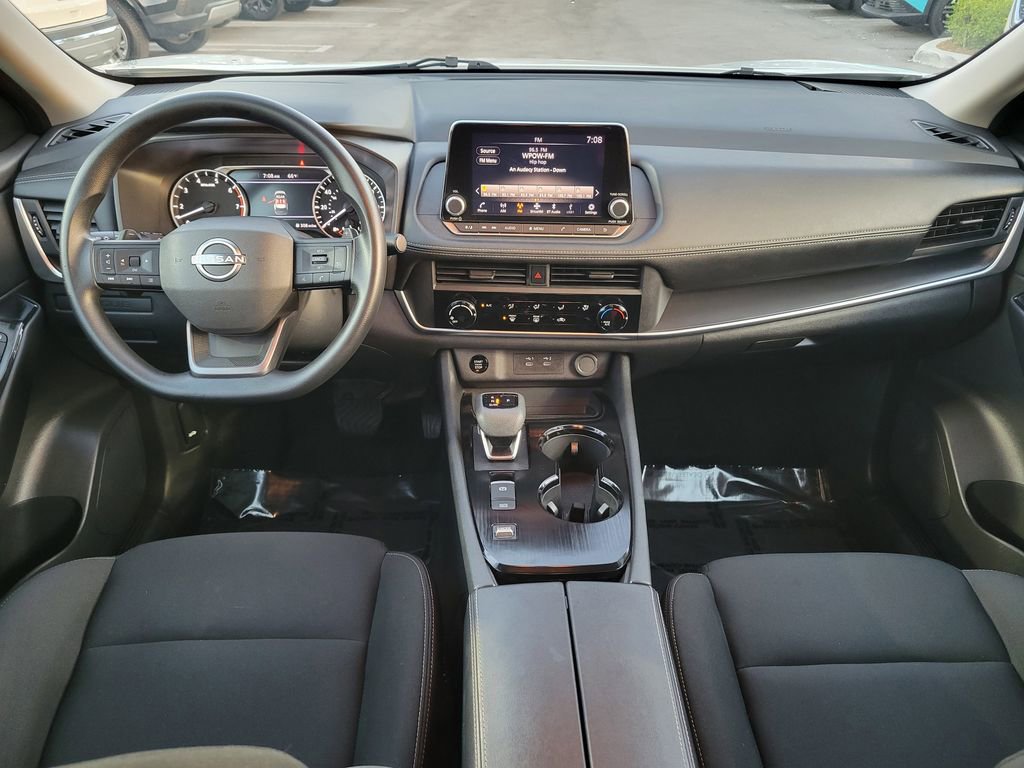 Certified 2025 Nissan Rogue S image 8