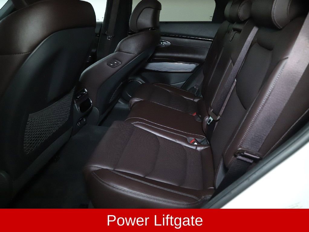 Used 2022 Genesis GV70 2.5T w/ Advanced Package image 15