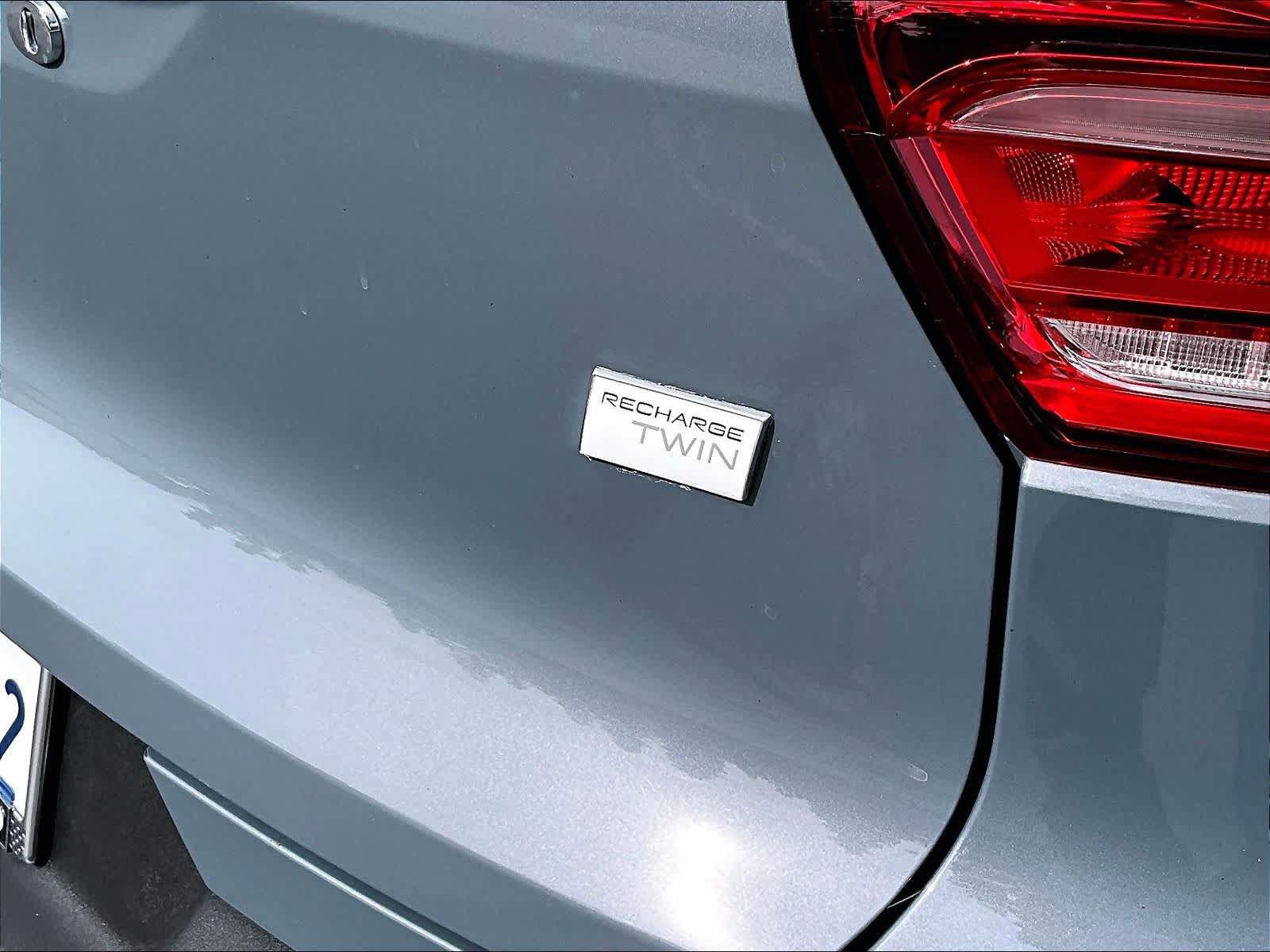 Used 2023 Volvo XC40 Recharge Ultimate AWD/4WD image 10