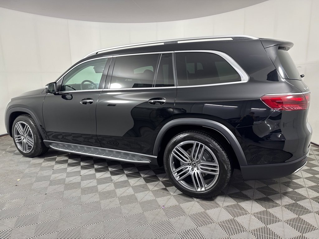 New 2026 Mercedes-Benz GLS 450 4MATIC image 4