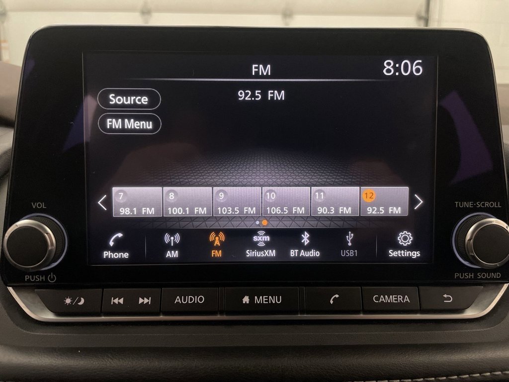 Used 2022 Nissan Rogue S image 7