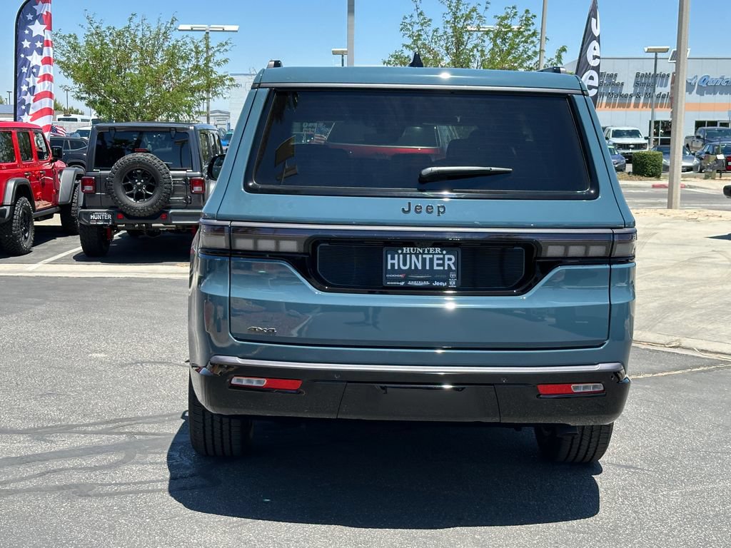 New 2026 Jeep Grand Wagoneer Limited w/ Rear Seat Video Group I AWD/4WD image 6