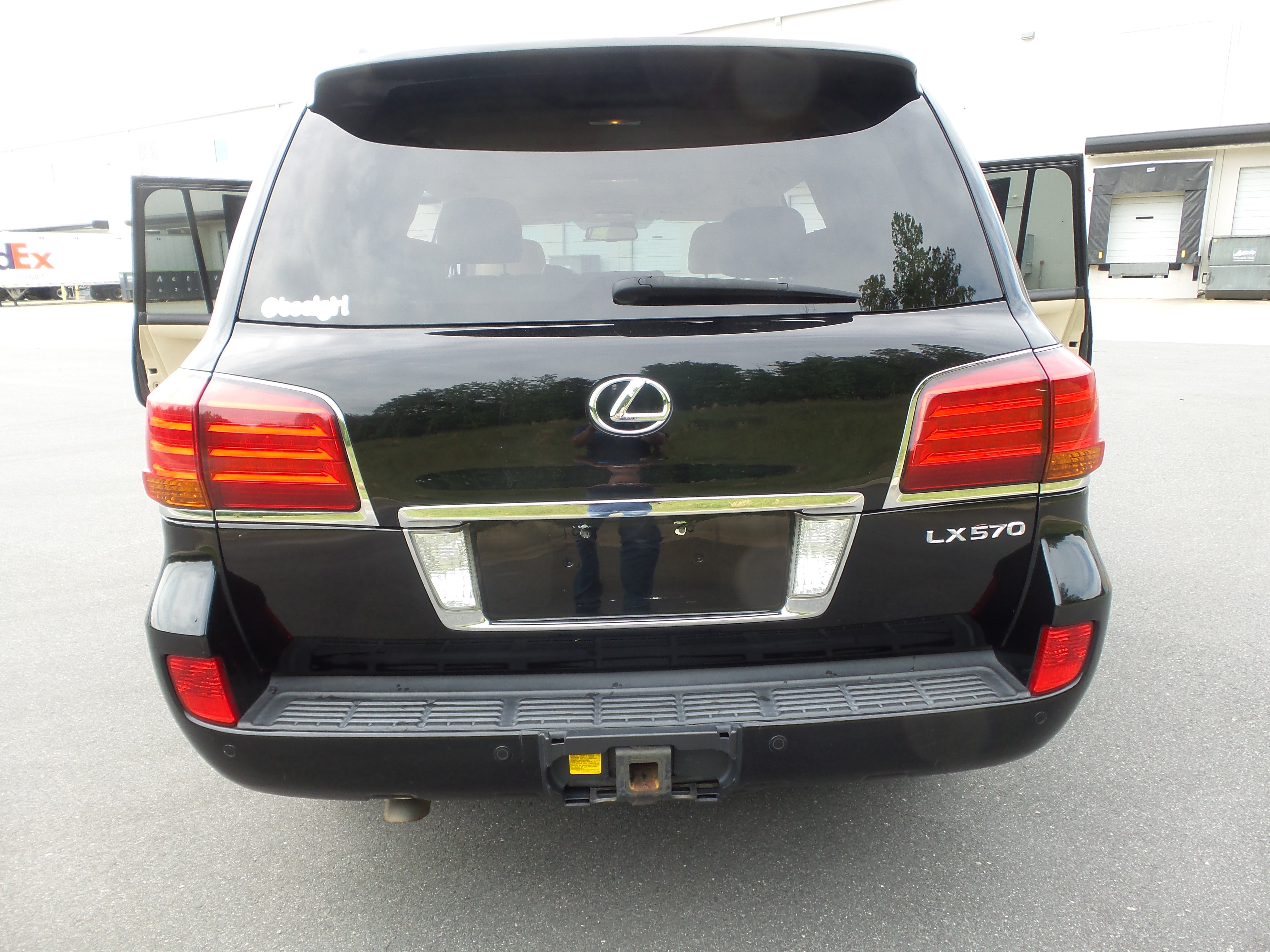 Used 2011 Lexus LX 570 4WD image 54