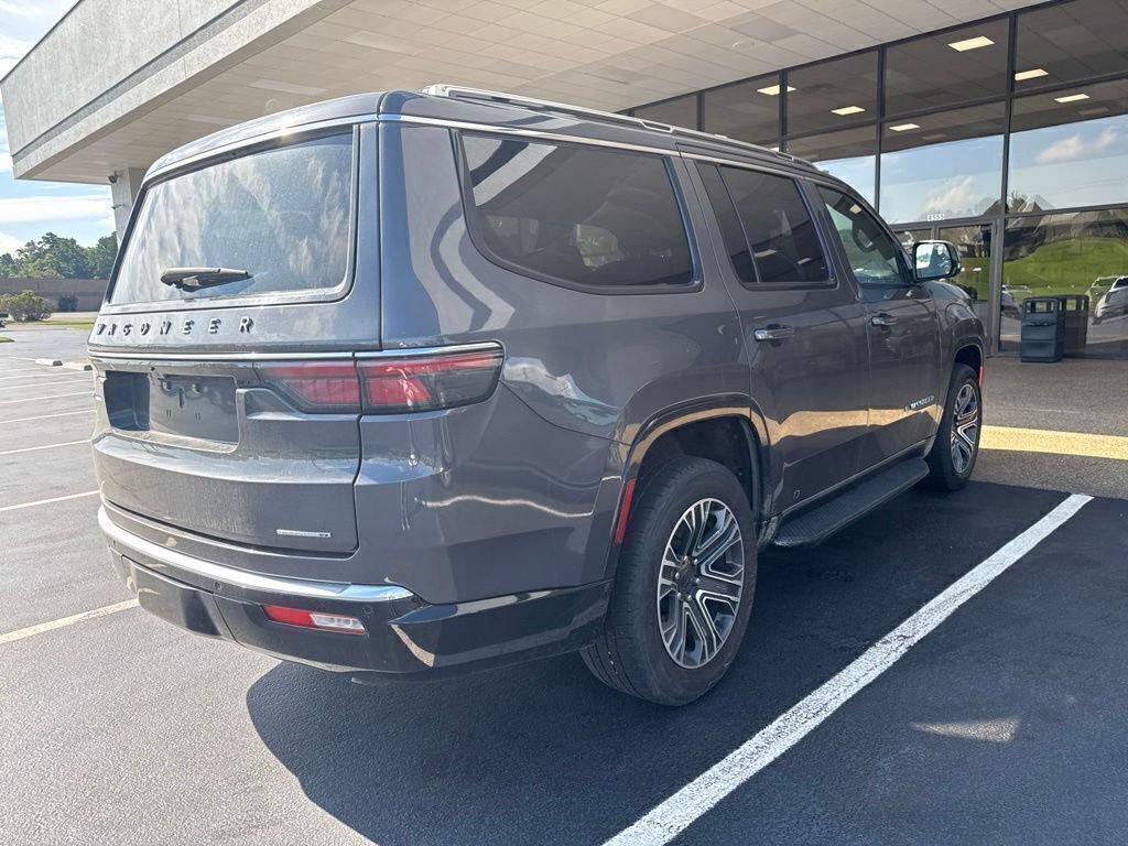 Used 2024 Jeep Wagoneer Series II w/ Flexible Seating Group AWD/4WD image 3