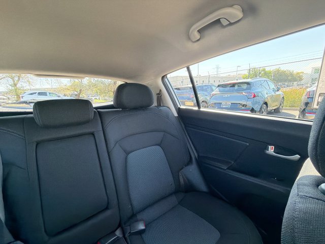 Used 2015 Kia Sportage LX FWD image 17