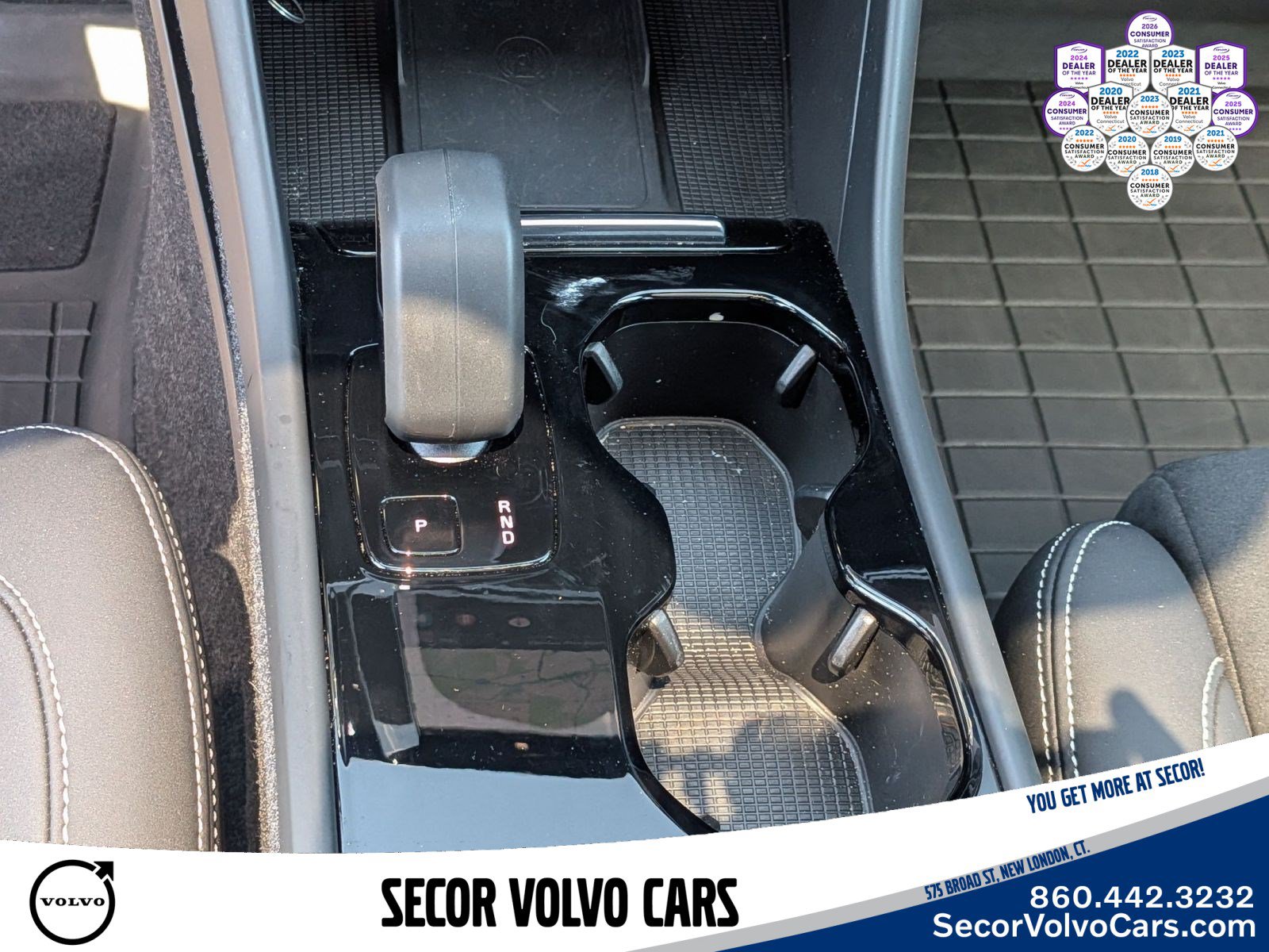 Used 2023 Volvo C40 P8 Recharge Ultimate w/ Protection Package Premier AWD/4WD image 17