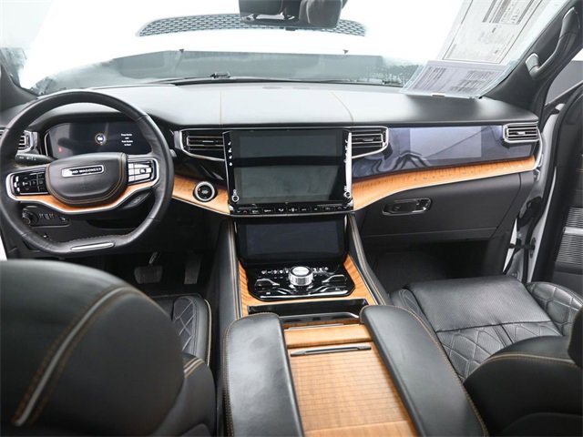 Used 2024 Jeep Grand Wagoneer L Series III image 25