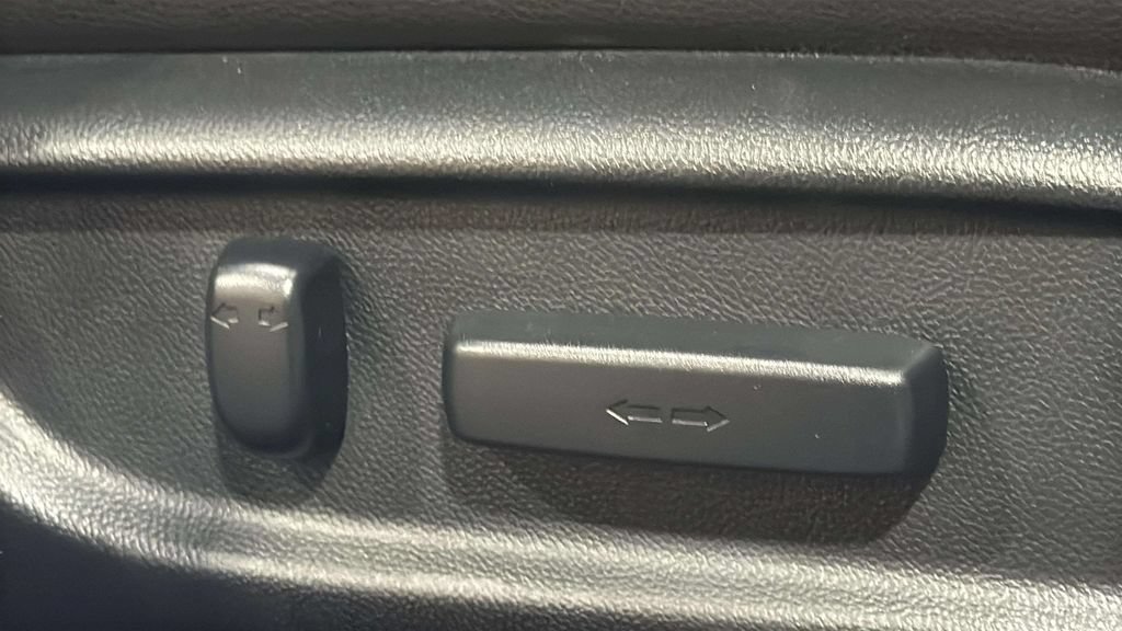 Used 2013 Honda Accord Touring image 9