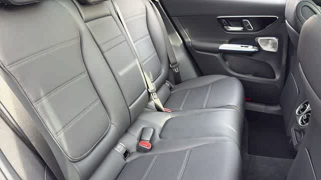 Certified 2026 Mercedes-Benz GLC 300 4MATIC image 34