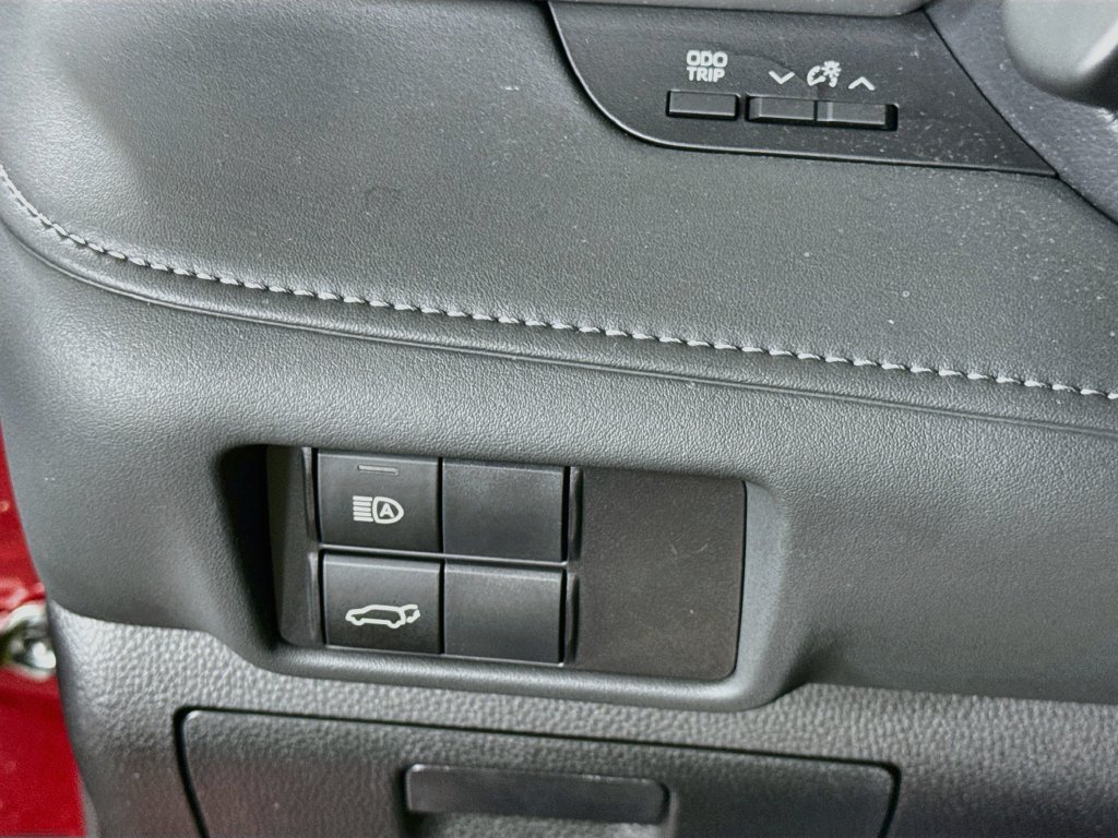 Certified 2022 Toyota Highlander XLE AWD/4WD image 20