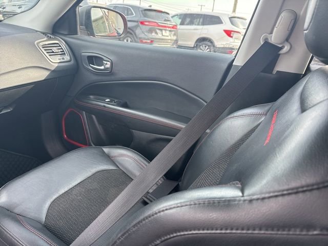 Used 2019 Jeep Compass Trailhawk w/ Cold Weather Group image 15