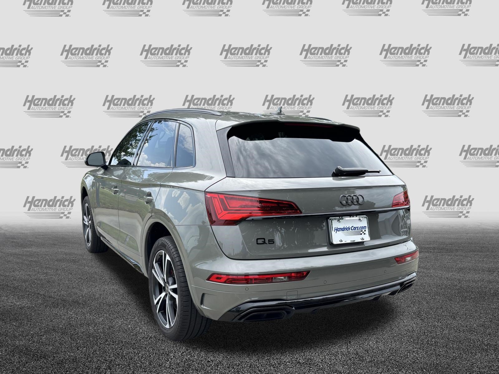 Certified 2025 Audi Q5 2.0T Premium Plus AWD/4WD image 8