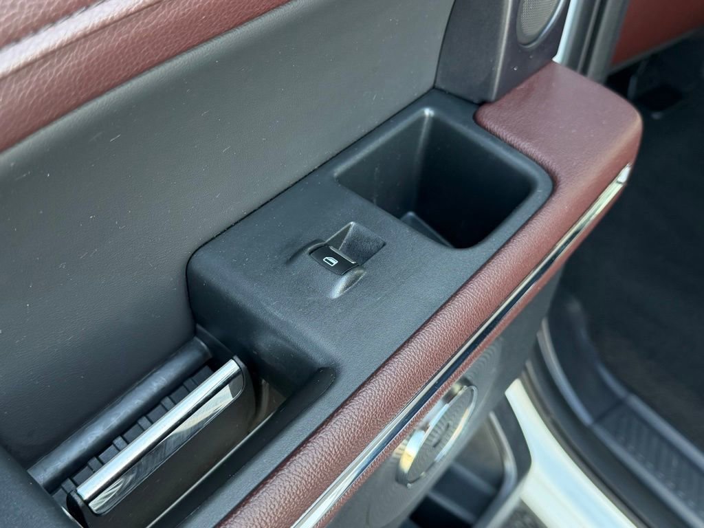 Used 2024 Ford Expedition Limited image 19