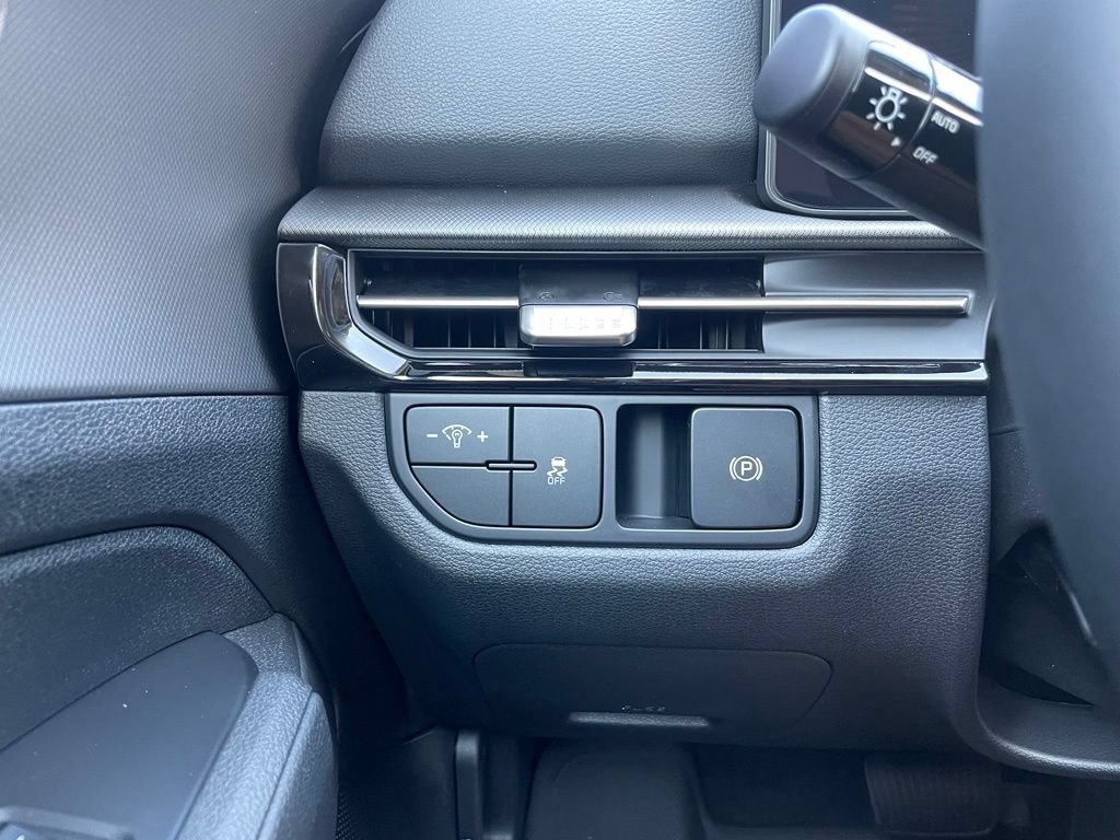 New 2026 Kia Sportage LX w/ LX Convenience Package FWD image 13