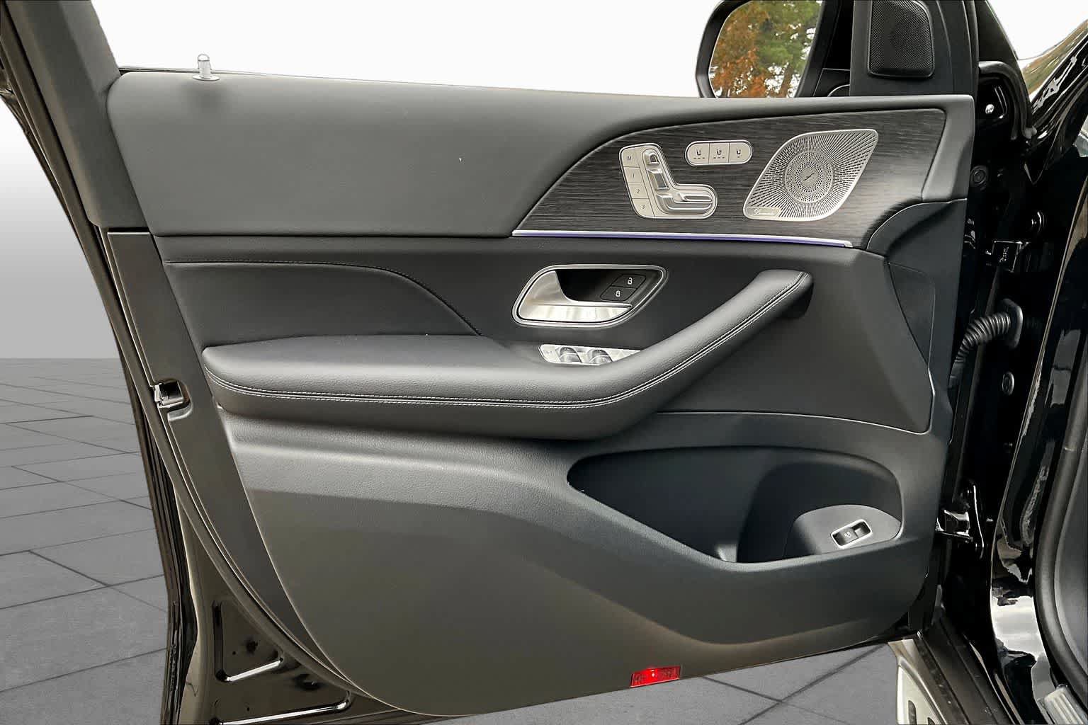 New 2026 Mercedes-Benz GLS 450 4MATIC image 12