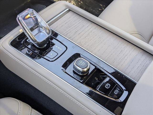 New 2026 Volvo XC90 T8 Plus image 12