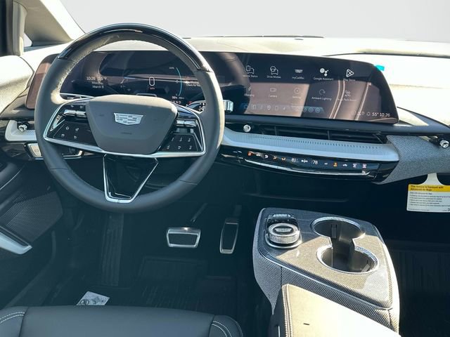New 2026 Cadillac Optiq Luxury 1 image 2