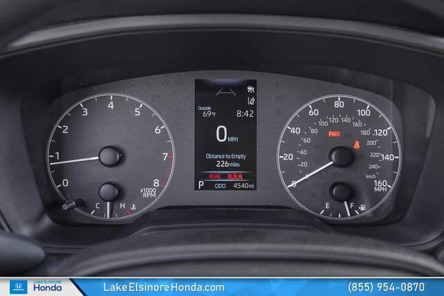 Used 2025 Toyota Corolla Cross L image 25