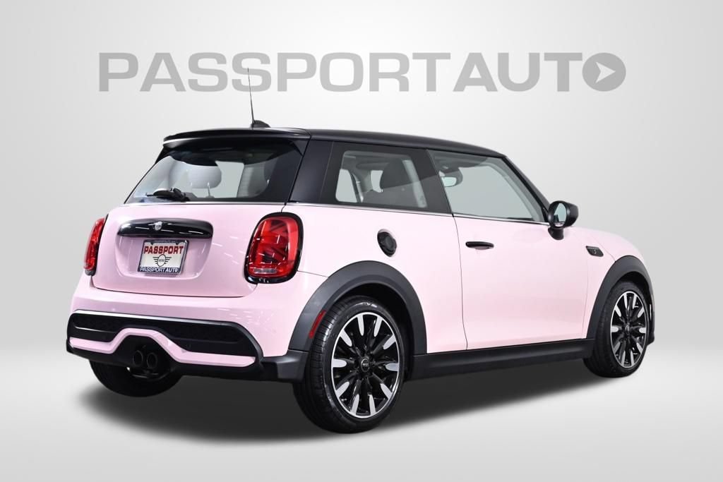 Used 2023 MINI Cooper S w/ Signature Upholstery Package FWD image 7