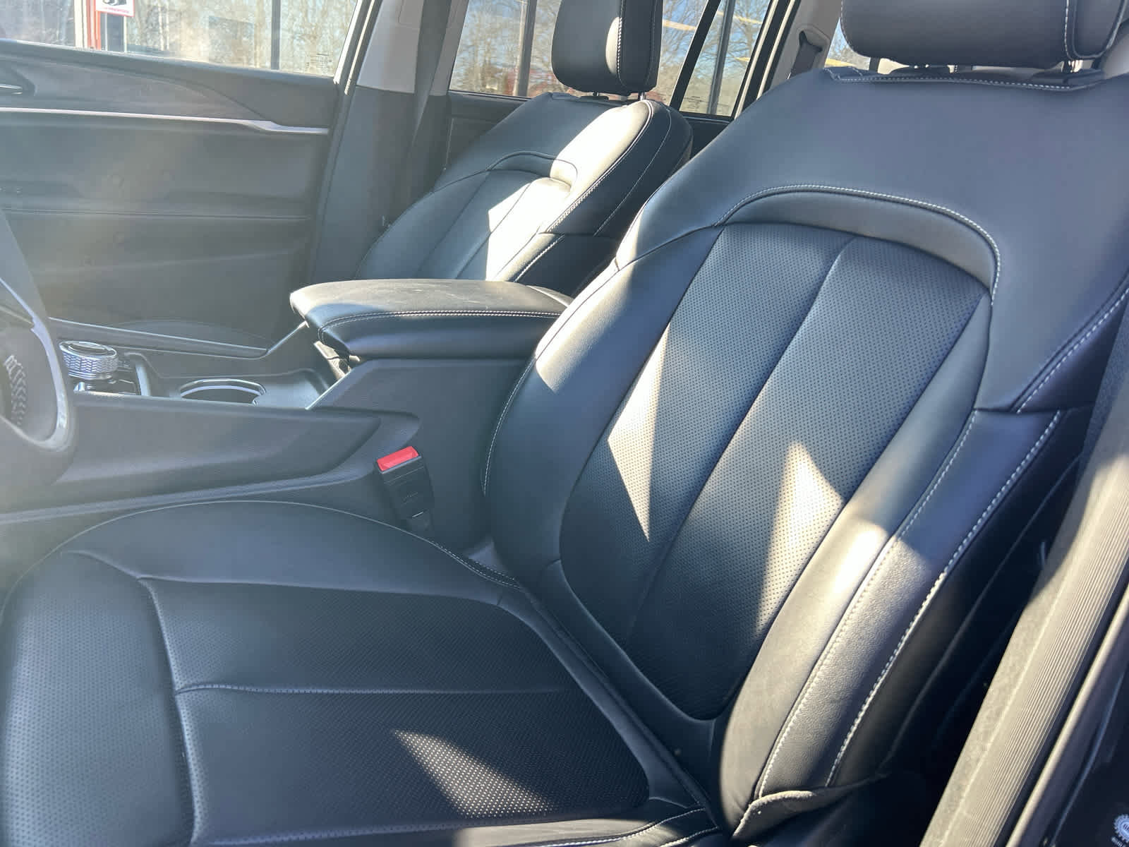 Used 2023 Jeep Grand Cherokee 4WD 4xe w/ Luxury Tech Group II image 58