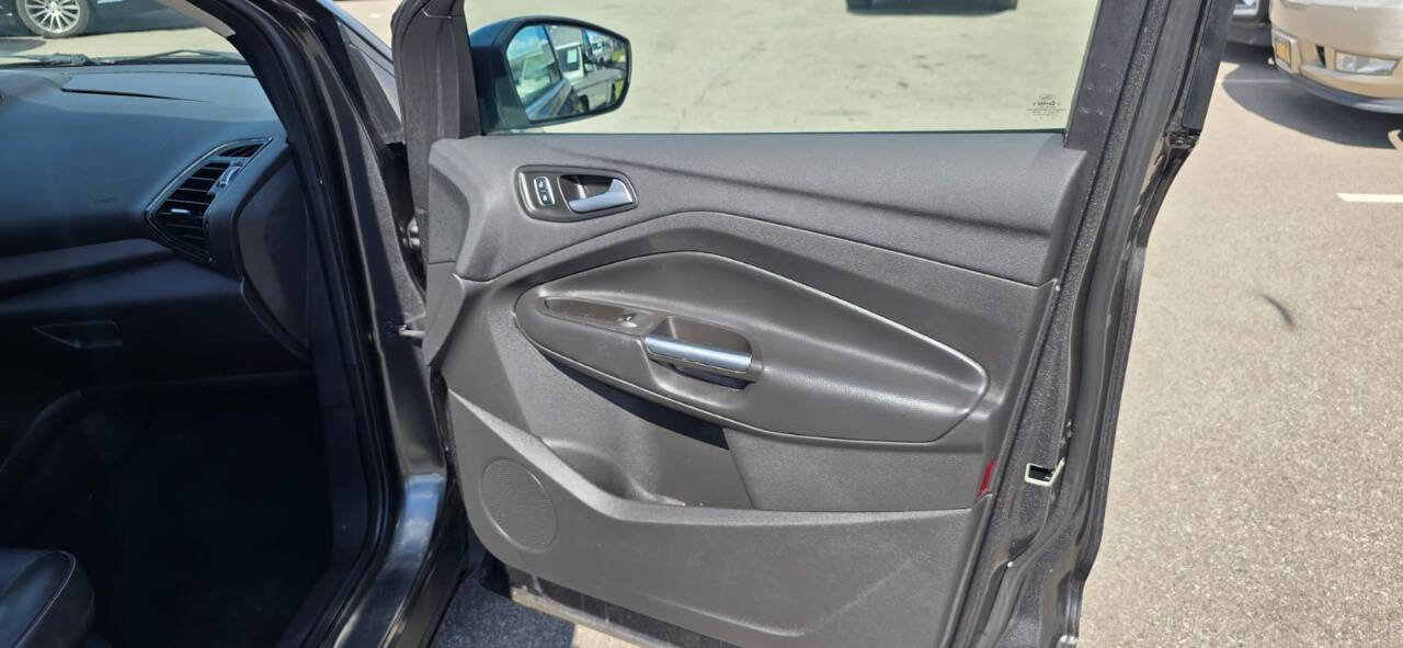 Used 2018 Ford Escape SEL image 40