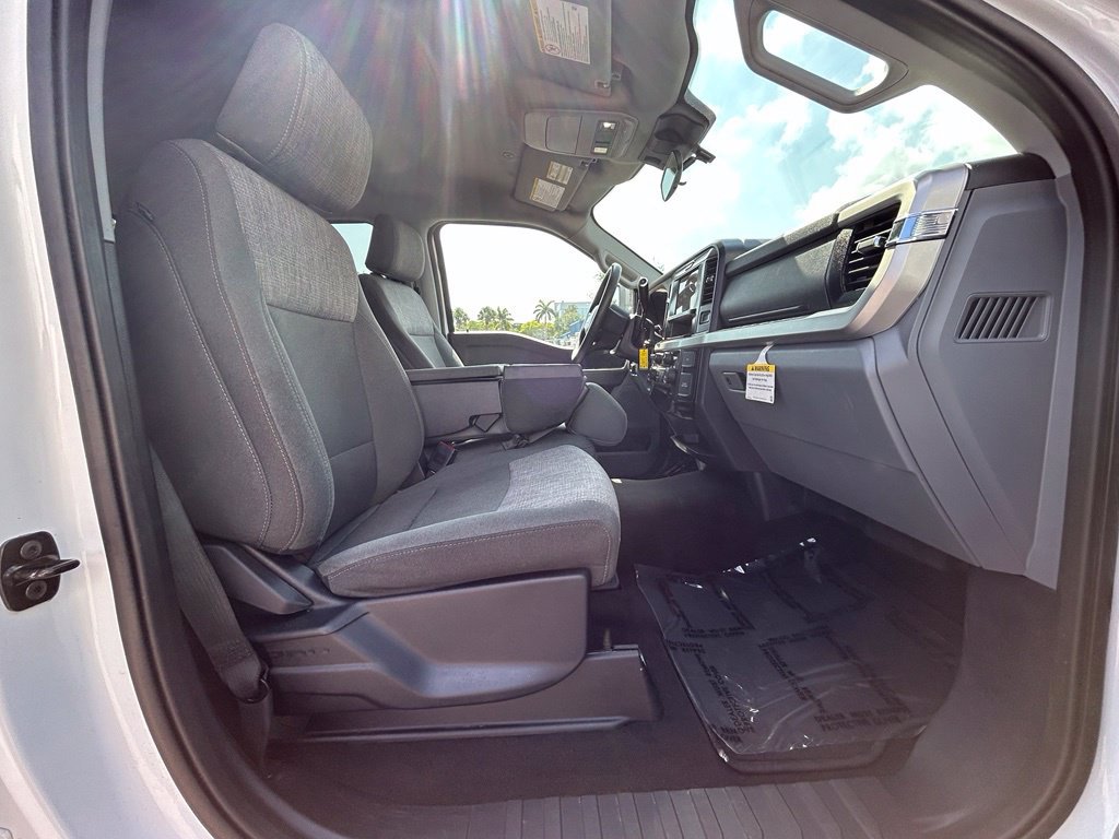 Used 2025 Ford F250 XLT AWD/4WD image 25