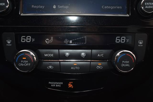 Used 2017 Nissan Rogue SL w/ SL Premium Package AWD/4WD image 32