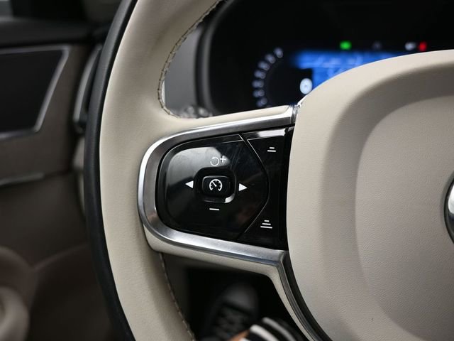 Used 2023 Volvo XC90 B6 Core w/ Protection Package Premier image 25