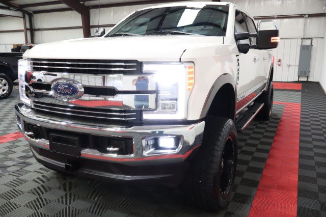 Used 2017 Ford F350 Lariat w/ Lariat Ultimate Package AWD/4WD image 21