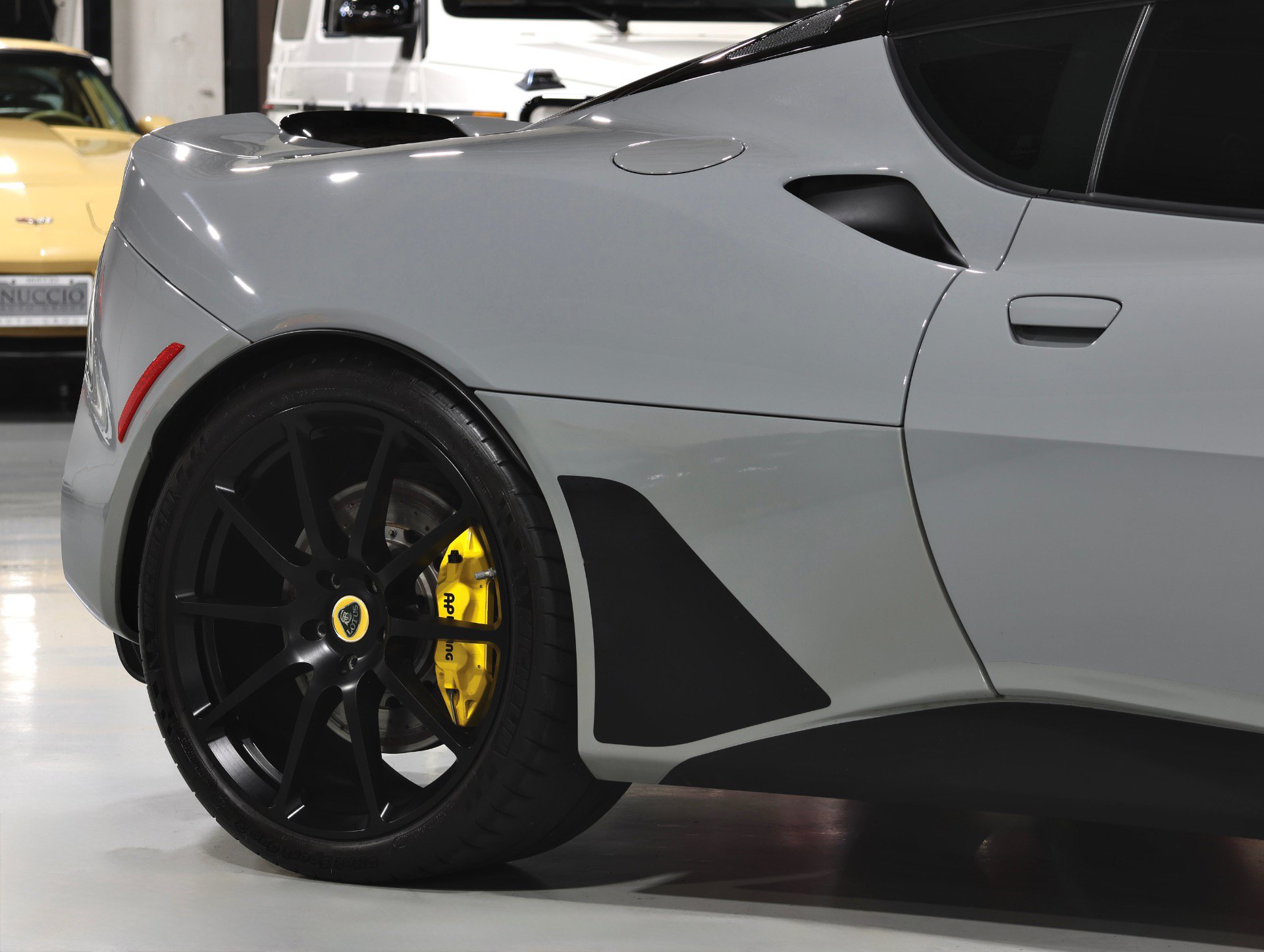 Used 2020 Lotus Evora RWD image 53