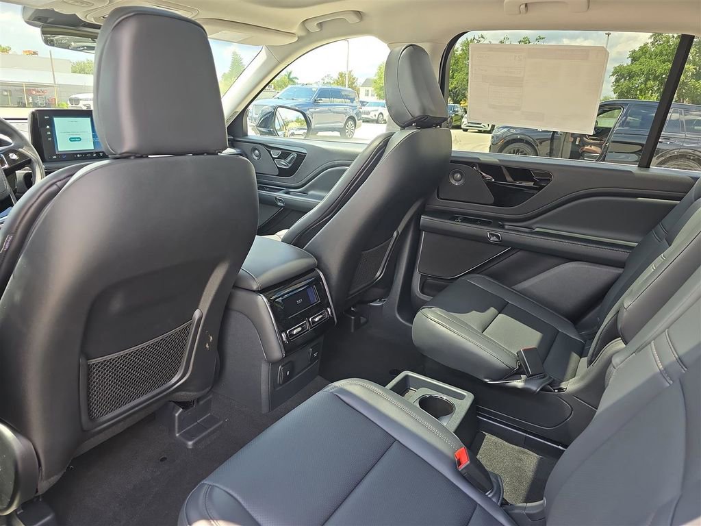 New 2025 Lincoln Aviator 2WD w/ Equipment Group 101A image 14