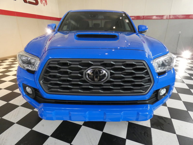 Used 2020 Toyota Tacoma 4x4 Double Cab image 3